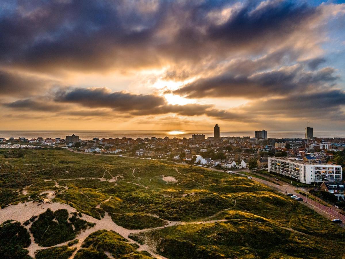 Beach Studio 35 With Private Parking Zandvoort Esterno foto